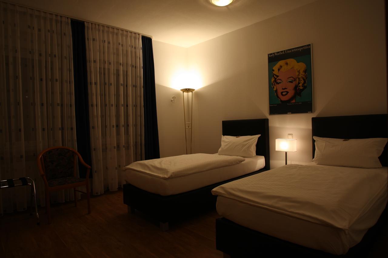 Hotel Buerger Зіген Екстер'єр фото