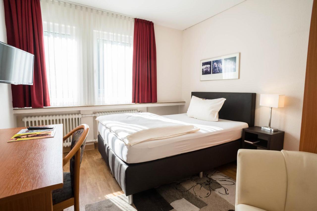 Hotel Buerger Зіген Екстер'єр фото